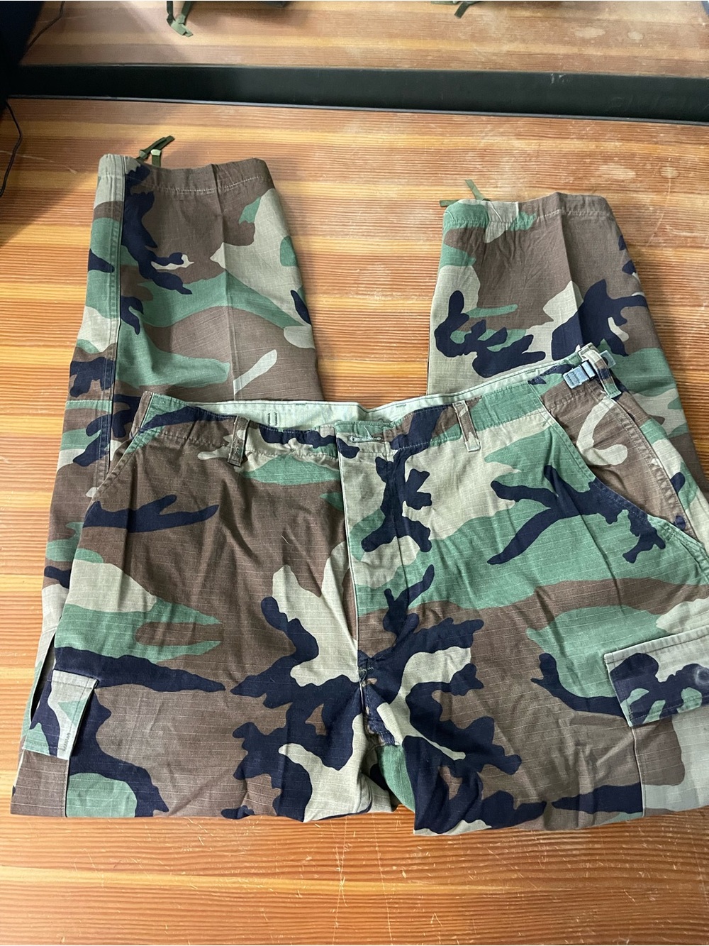 USGI Woodland Camo BDU Cargo Pants Large Short Military Button Fly